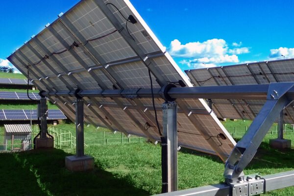Usina Hidrelétrica CESP – Porto Primavera/SP –50 kWp – Estrutura tracker