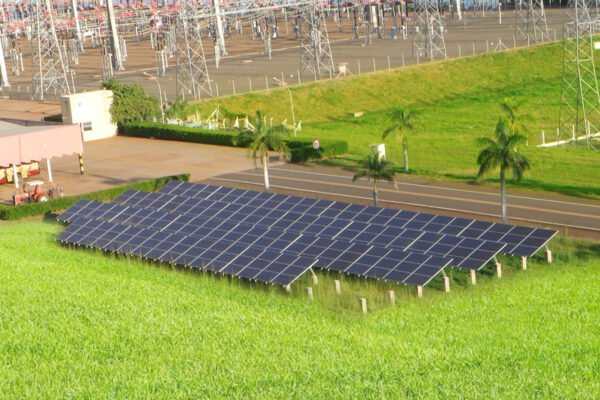 Usina Hidrelétrica CESP – Ilha Solteira/SP – 80 kWp – Estrutura fixa