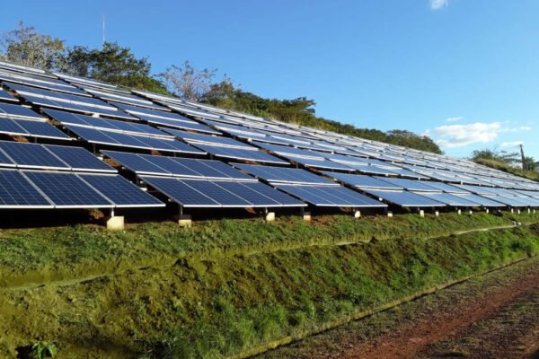 Usina Hidrelétrica CESP – Porto Primavera/SP – 400 kWp – Estrutura Fixa Talude