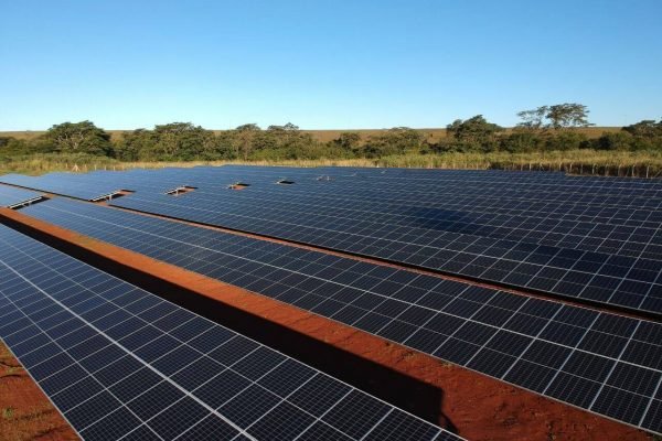 Usina Hidrelétrica FURNAS – Araporã/MG – 800 kWp – Estrutura Fixa