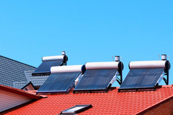 Instalação de Aquecimento Solar em Telhado Cerâmica